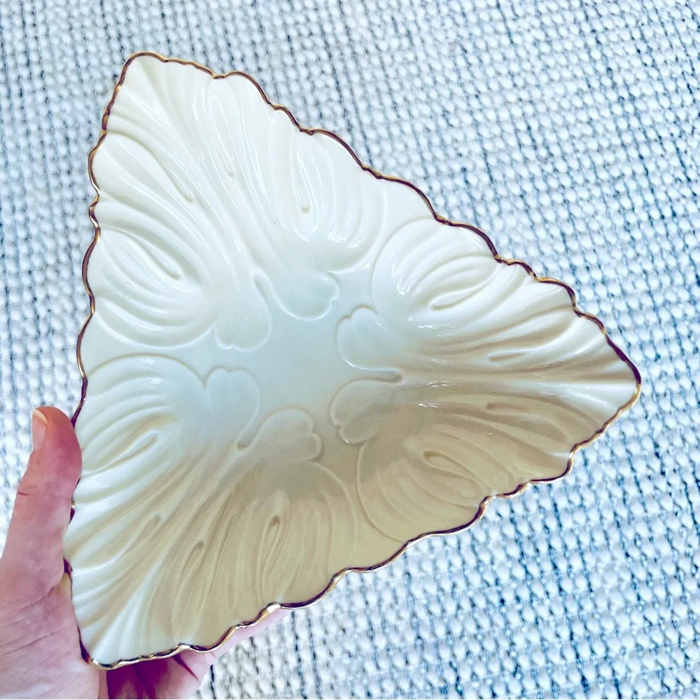 LENOX‎ VINTAGE Candy Dish w/ Gold Rim, Adorable Triangle Shape